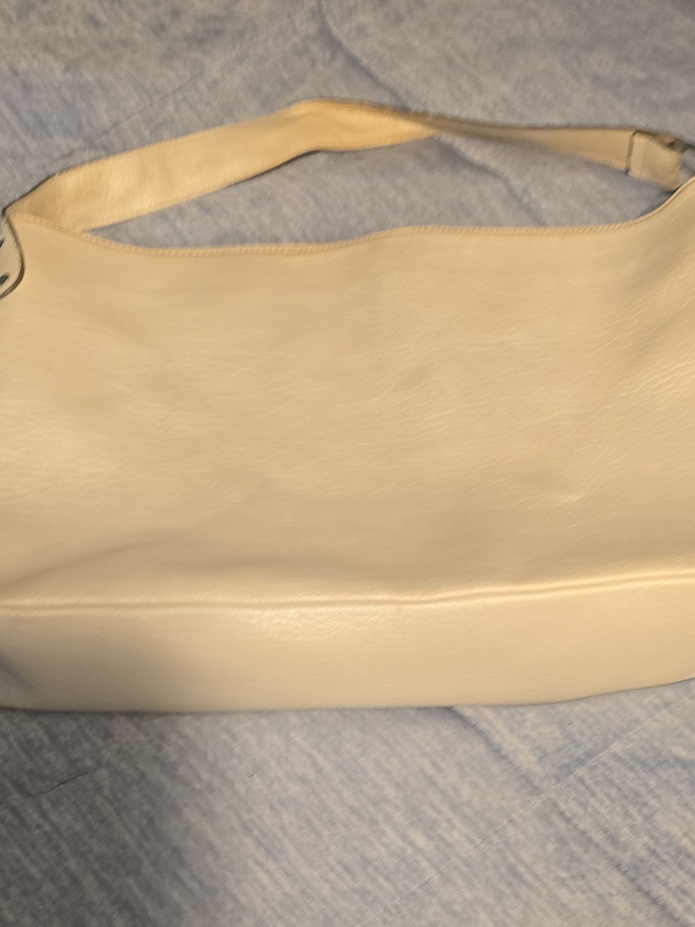 Liz Claiborne Cream Leather Shoulder Bag
